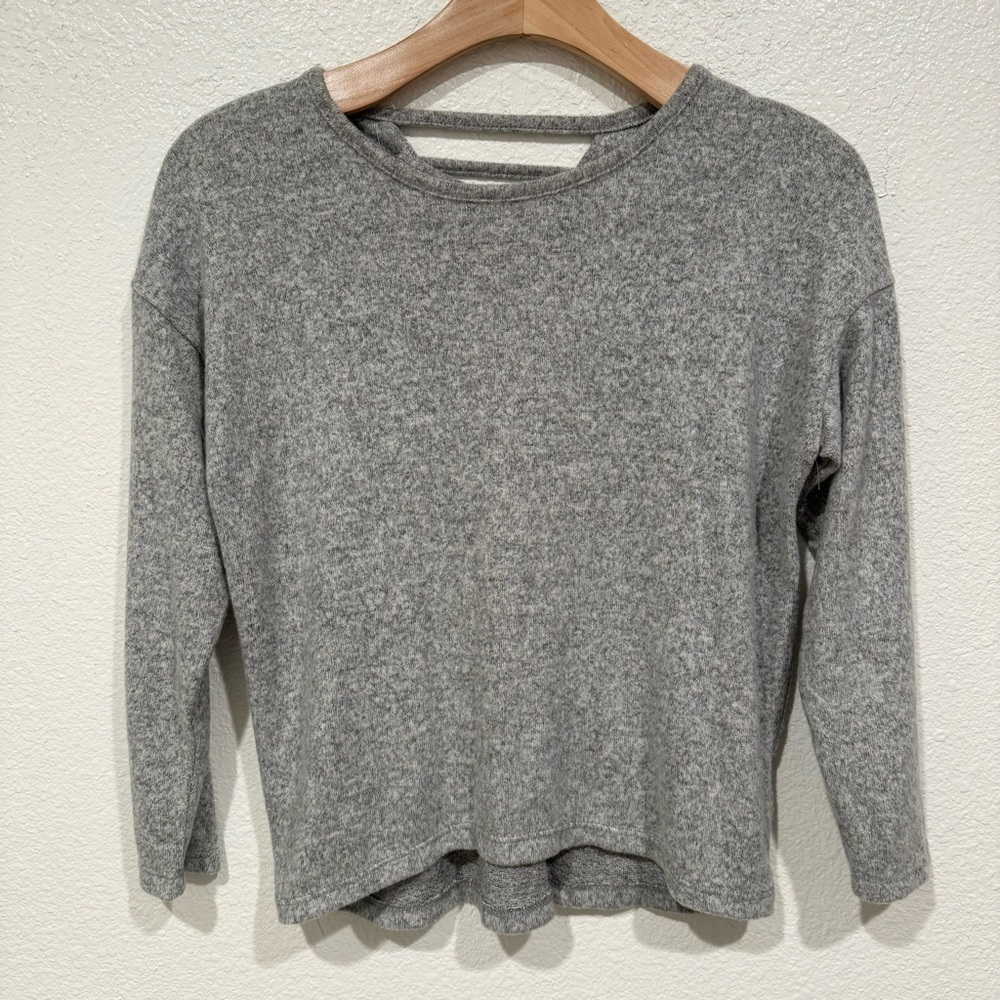 NWT Kids Nine 1 Eight Girls Gray White Knit Long Sleeve Sweater L 10/12